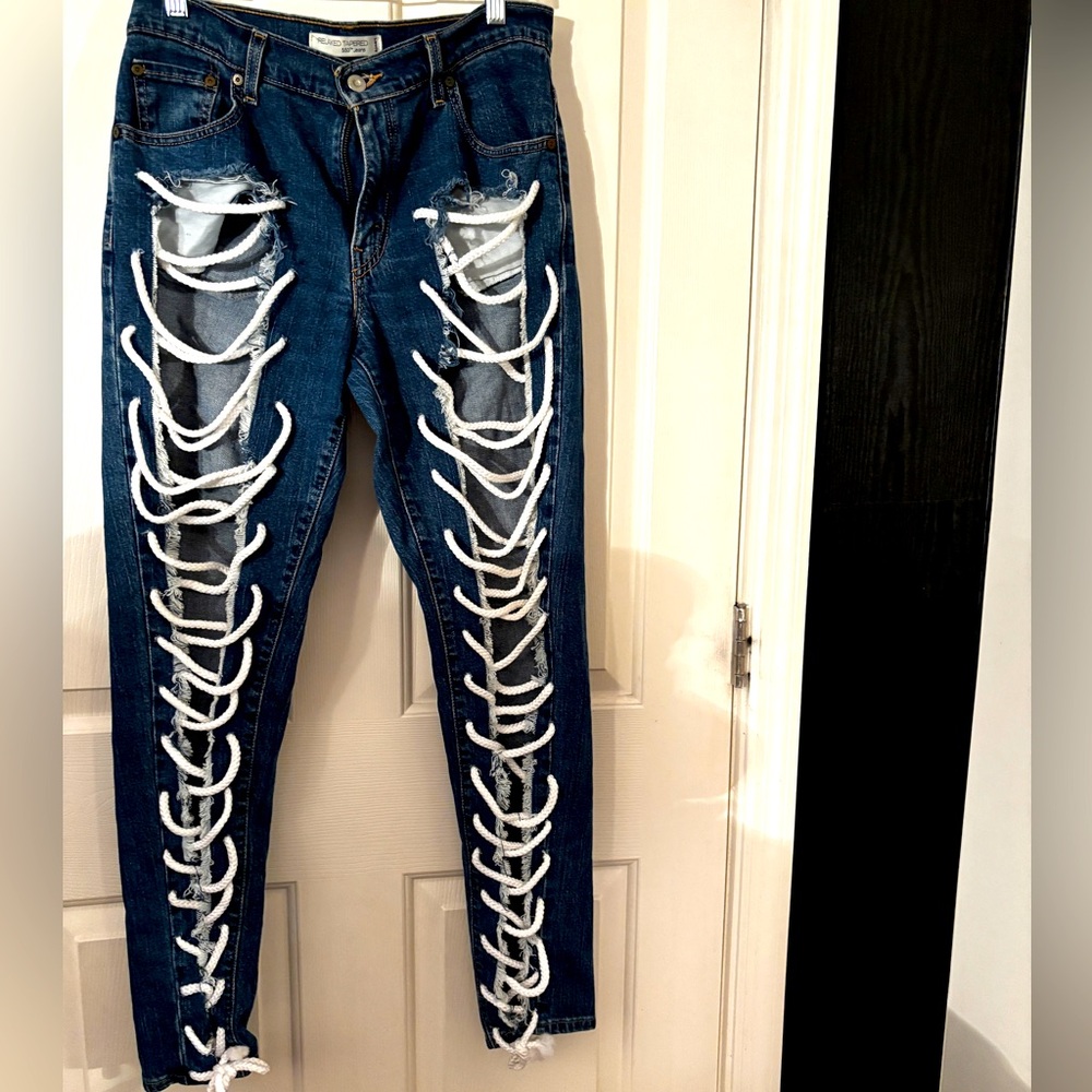 Levi’s Custom Jeans - Picture 1 of 7